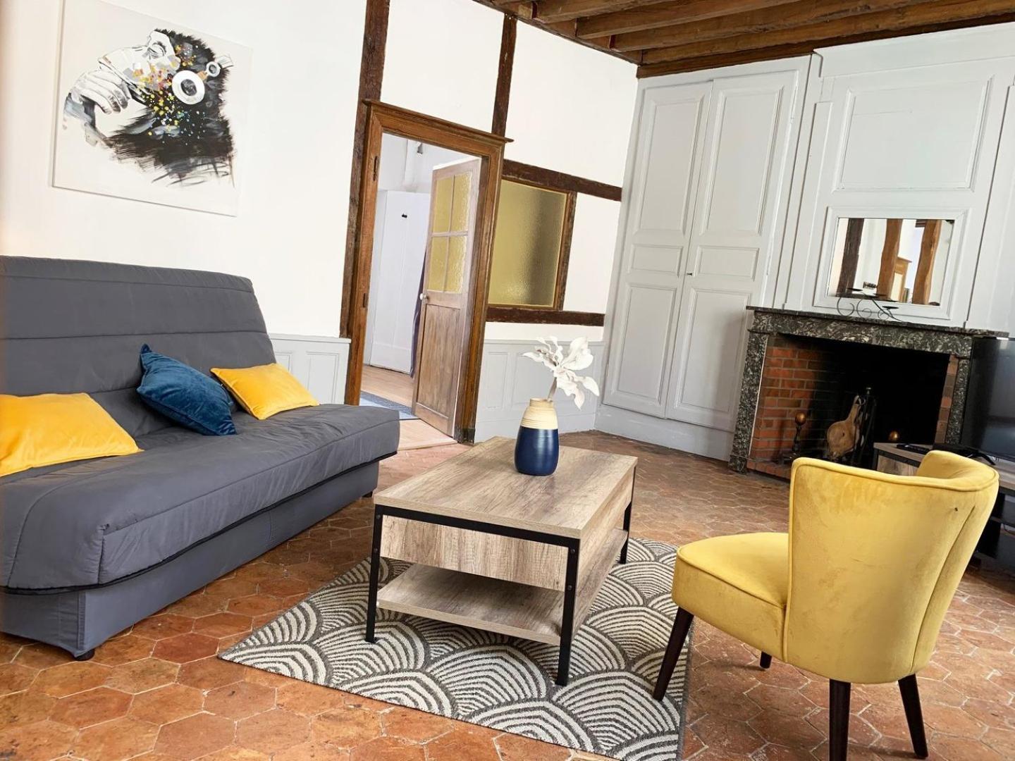 Le Clocher- Appartement Dans Le Coeur De Ville Chartres Exteriör bild